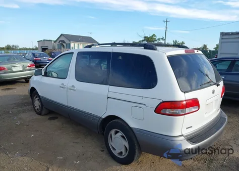 2002 Toyota Sienna Le/Xle из США, поврежденный, VIN 4T3ZF13C62U429045